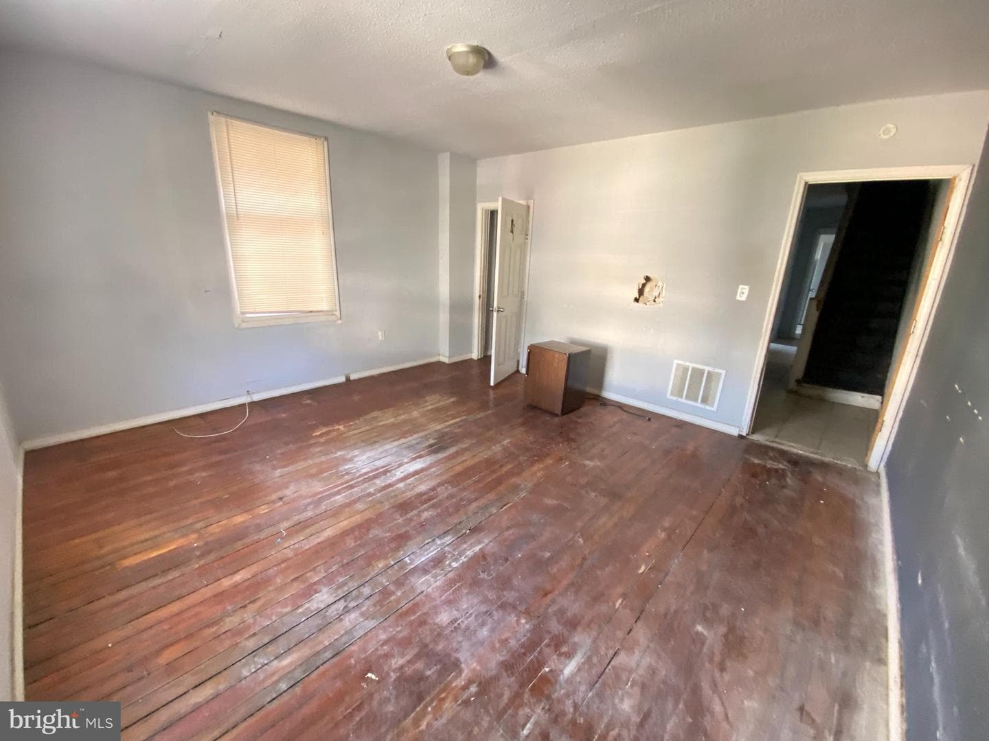 66 E Coulter Street photo 17