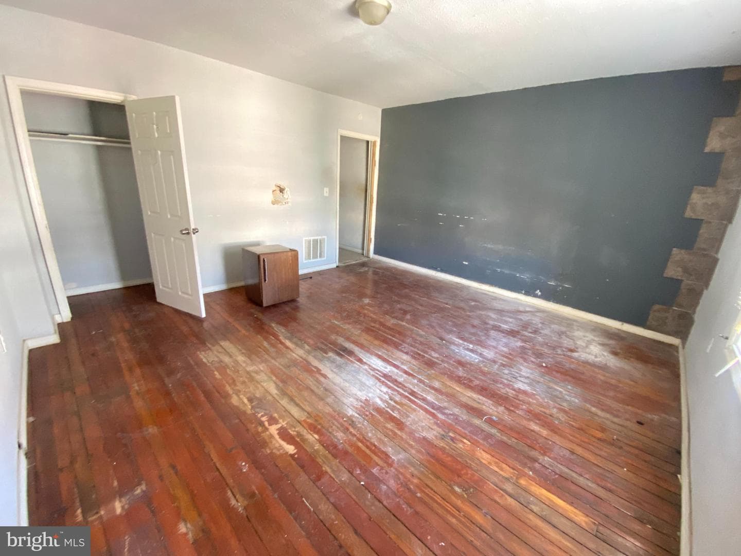 66 E Coulter Street photo 19