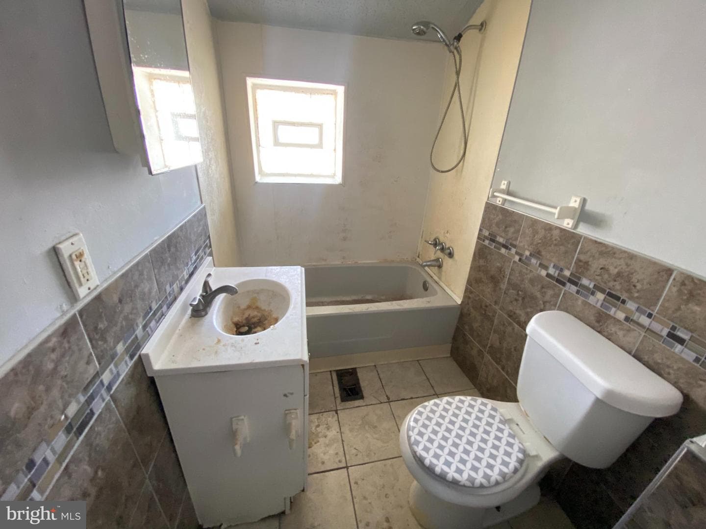 66 E Coulter Street photo 23