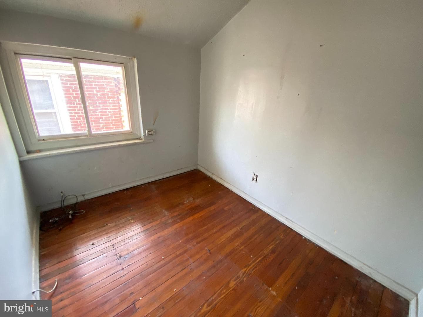66 E Coulter Street photo 28