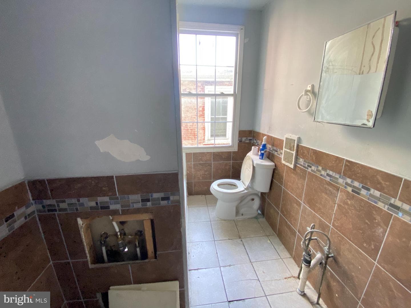 66 E Coulter Street photo 41