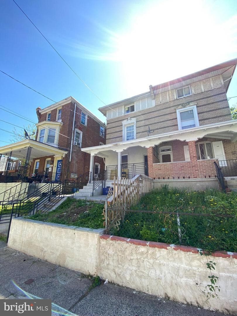 66 E Coulter Street photo 5