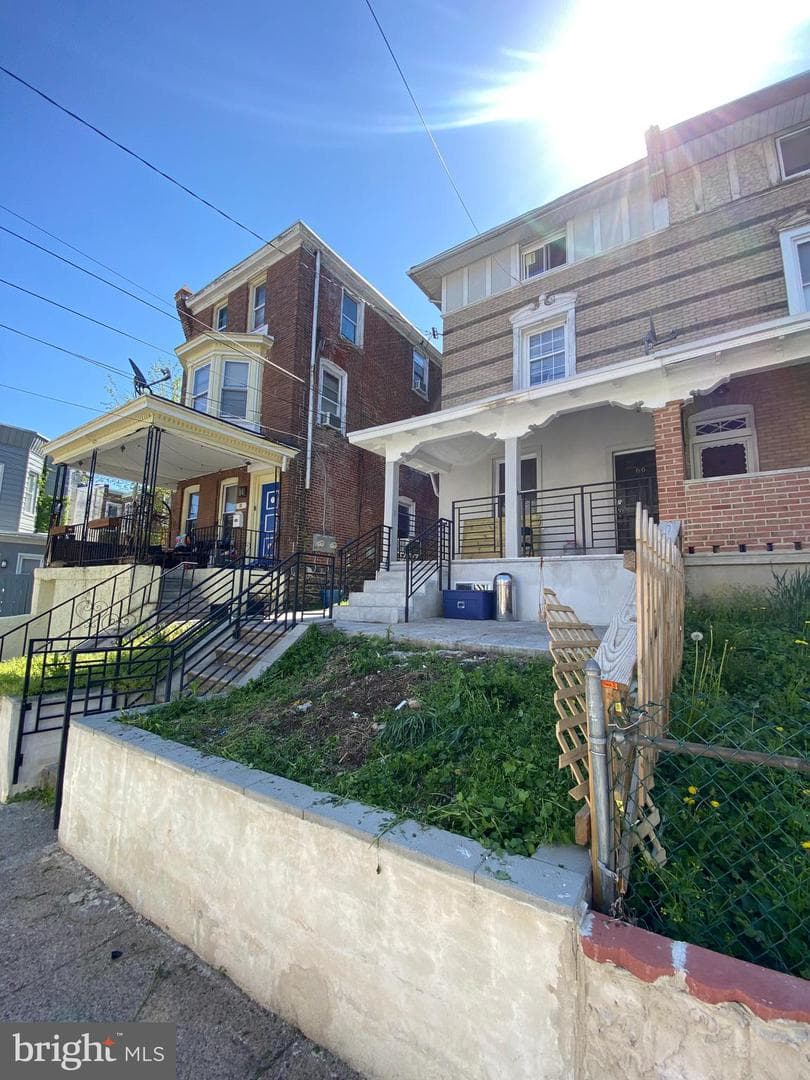 66 E Coulter Street photo 6