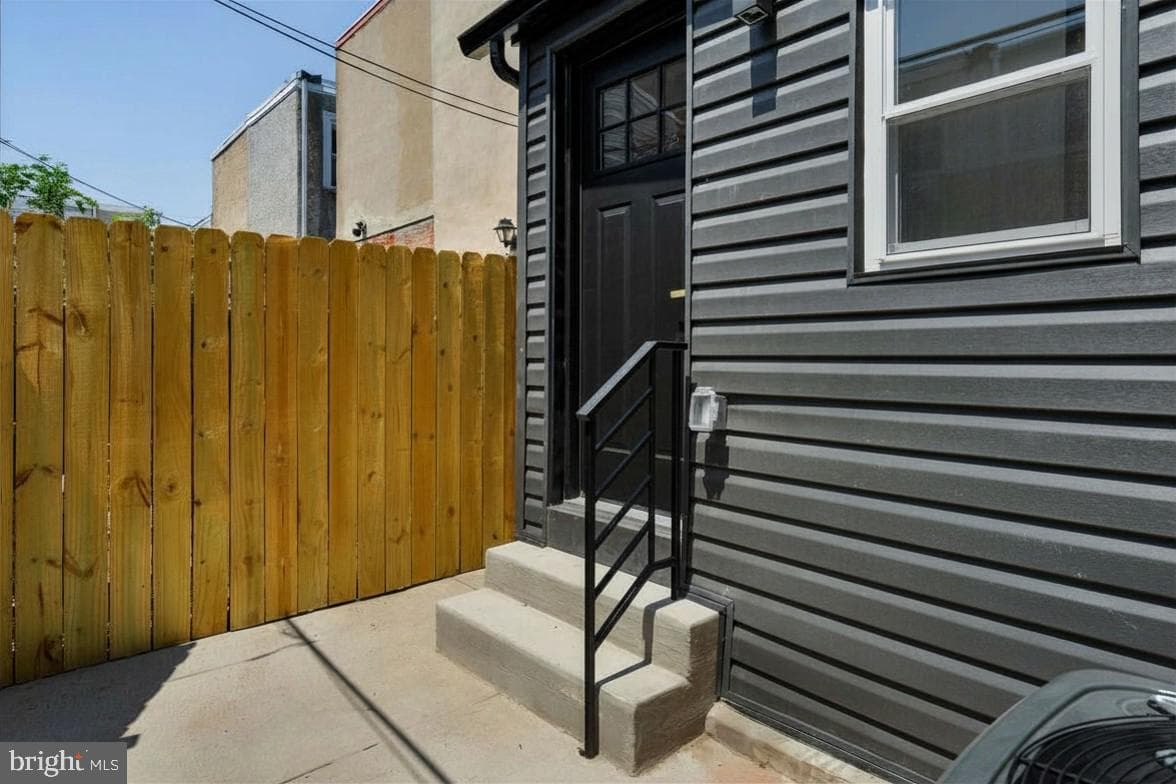 814 Belgrade Street photo 27