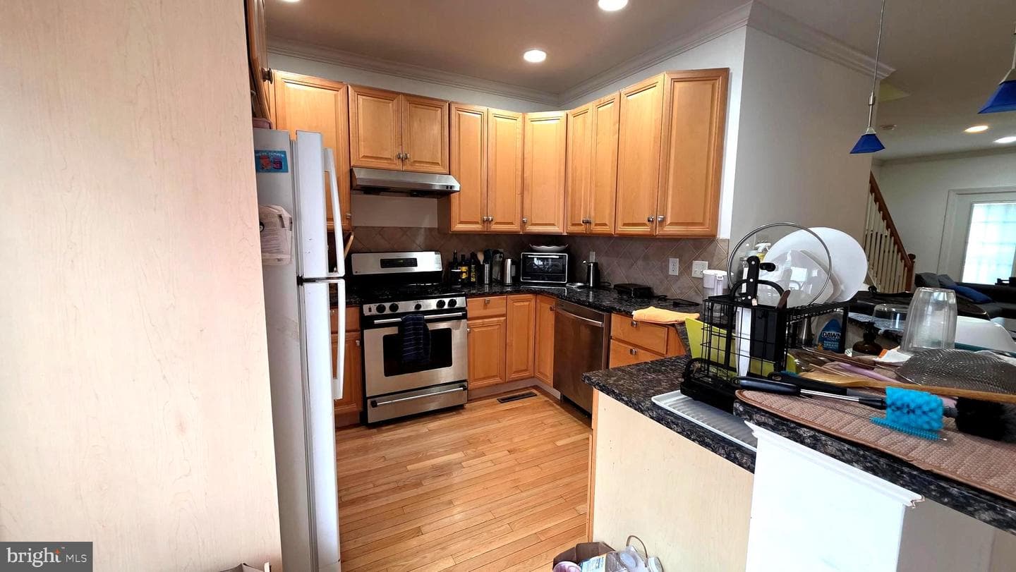 628 S 27th Street photo 8