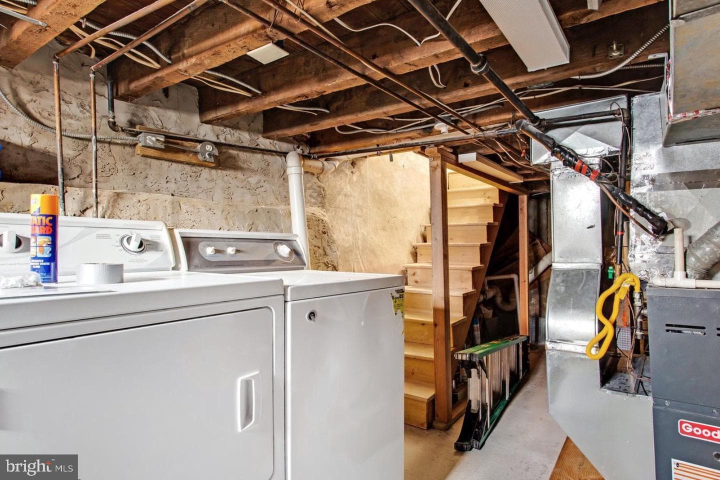 1036 Montrose Street photo 14