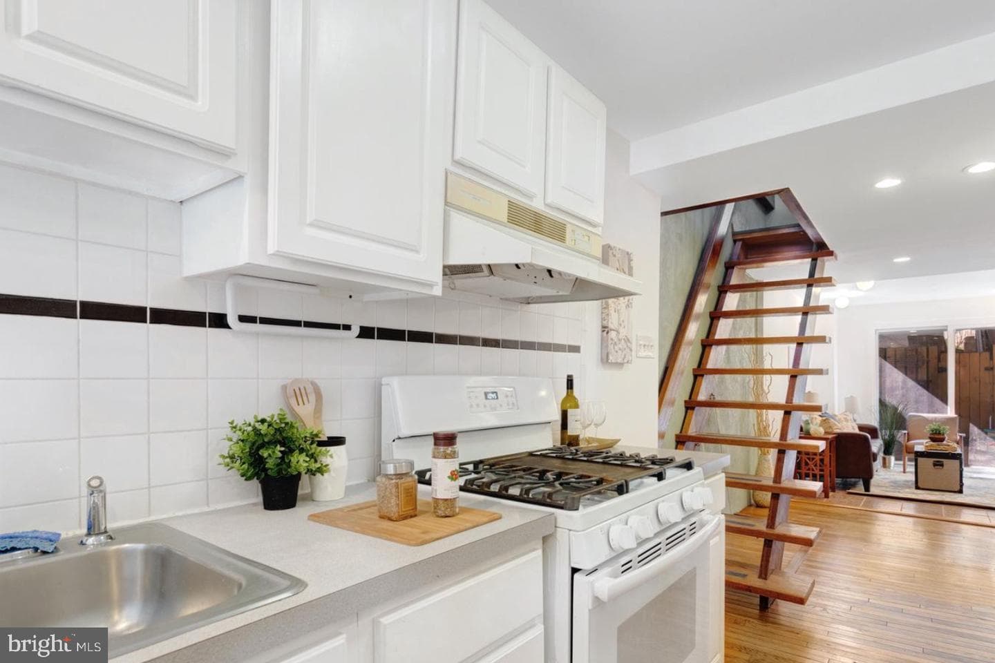1036 Montrose Street, Philadelphia