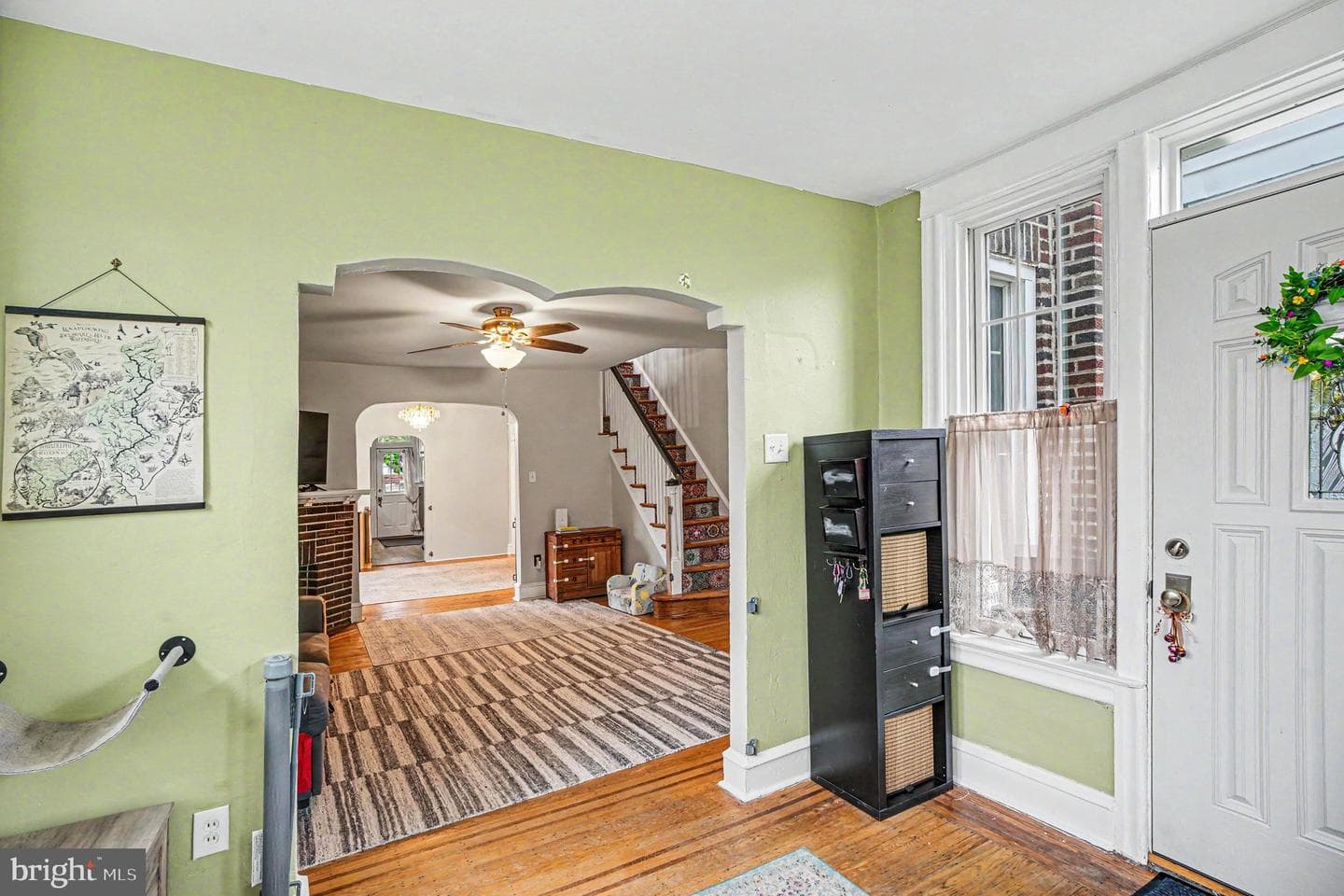 627 Roxborough Avenue photo 14