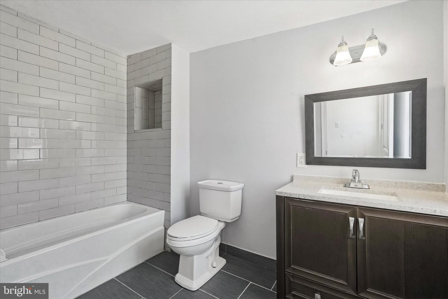 726 Mckean Street photo 22