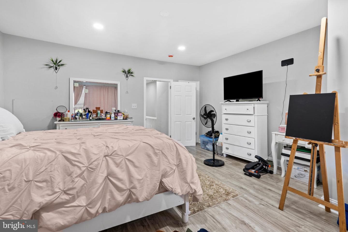 747 Wynnewood Road photo 18