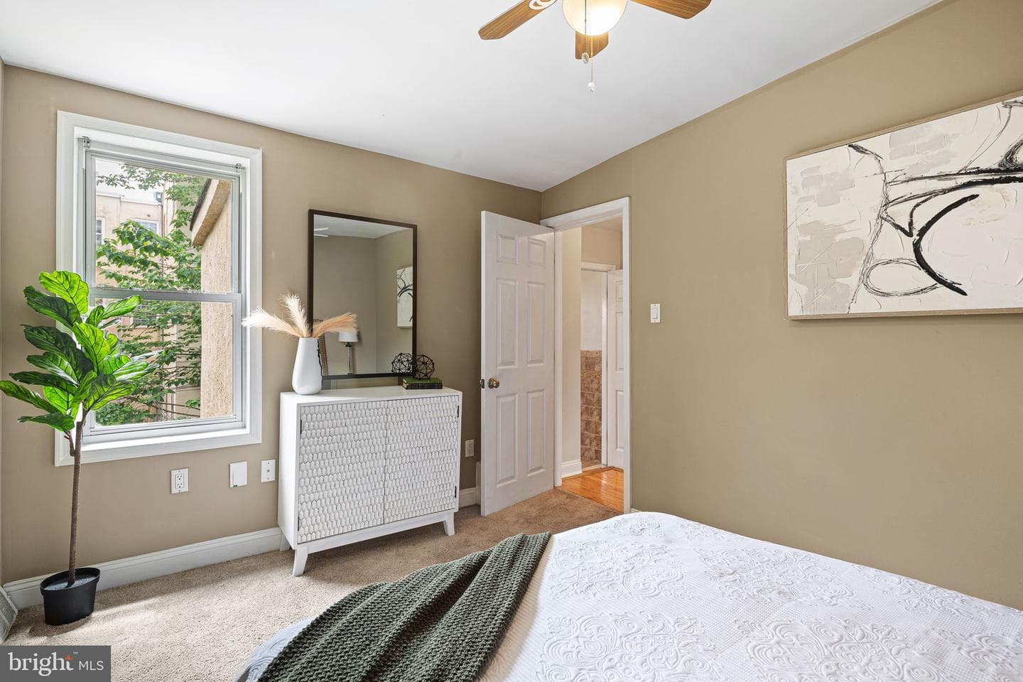 1804 Montrose Street photo 18