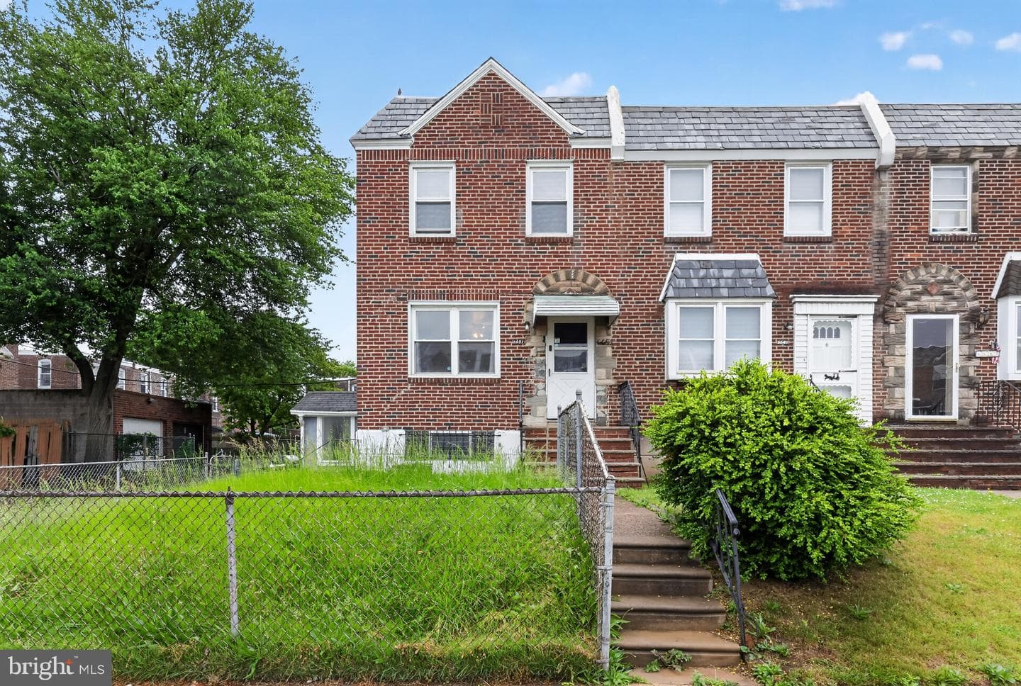 6651 Gillespie Street photo 30