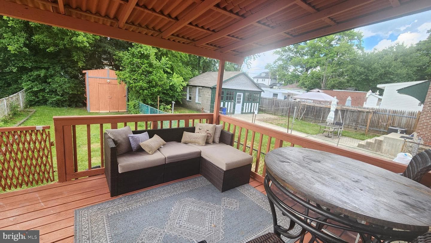 7222 Lawndale Street photo 7