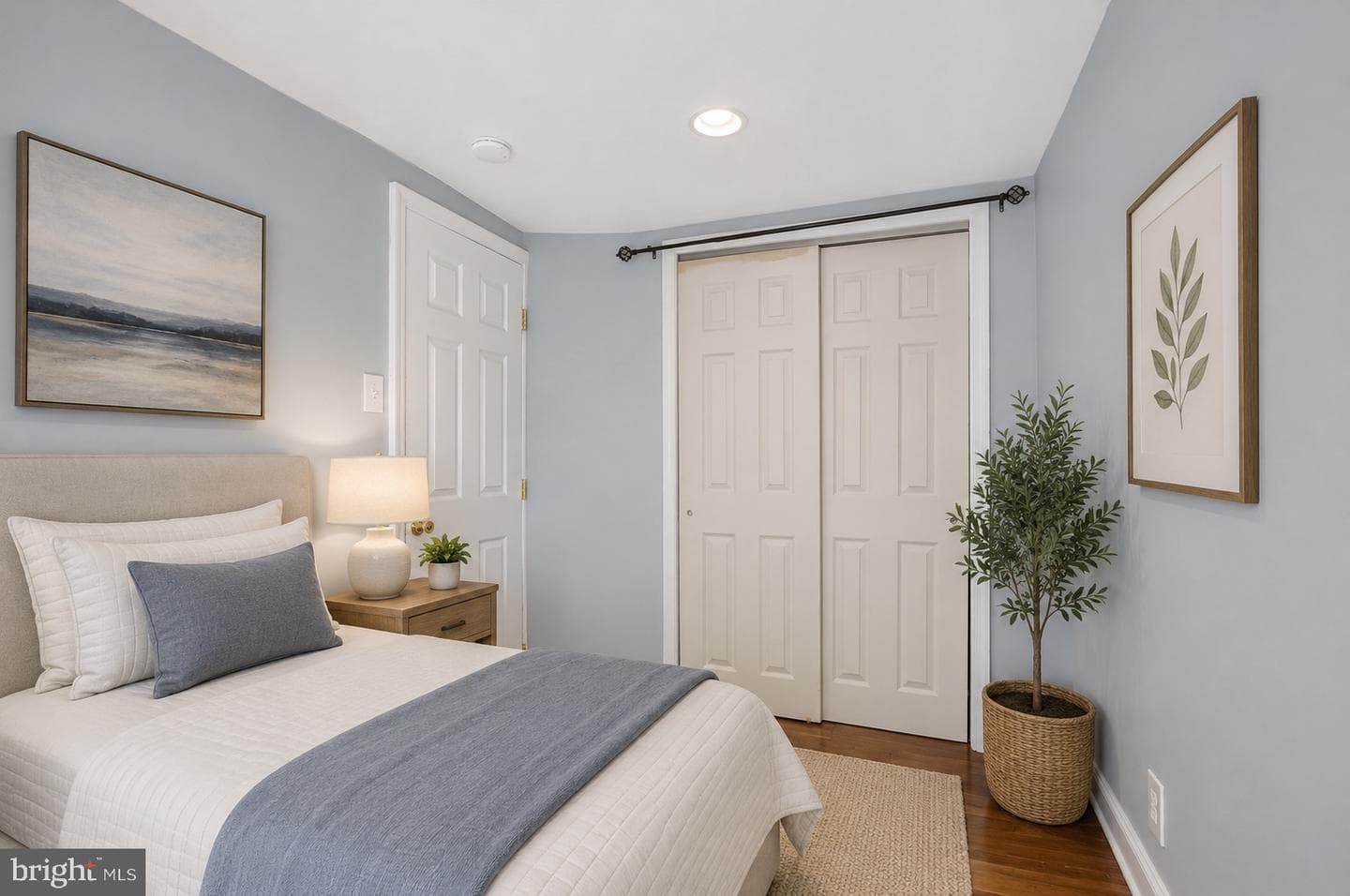 525 Fitzwater Street #2 photo 15