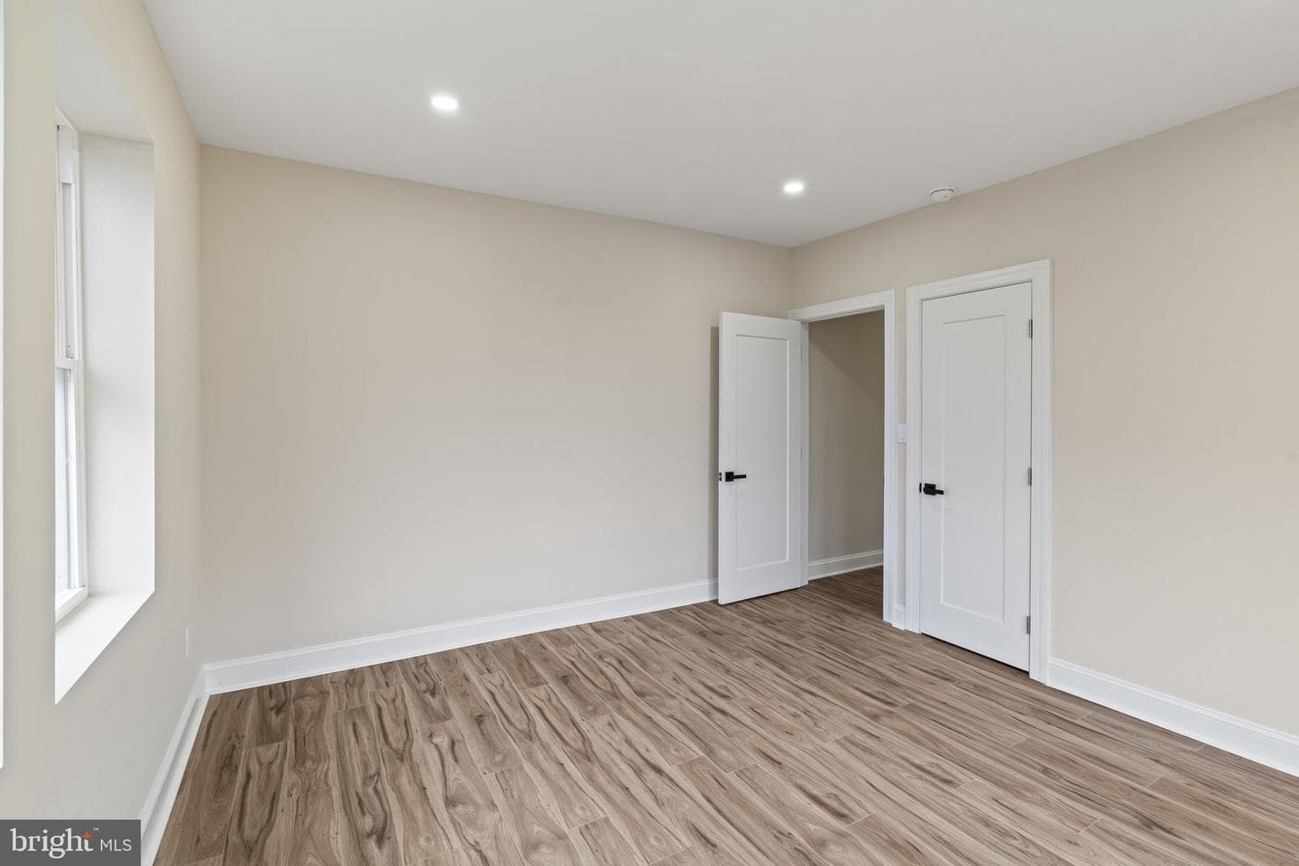 1651 Conklin Street photo 14