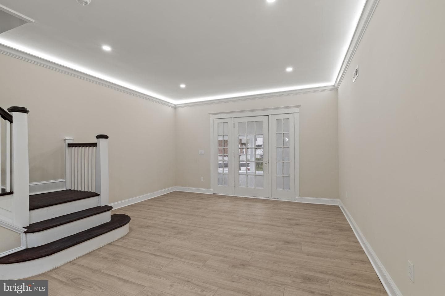 1651 Conklin Street photo 6