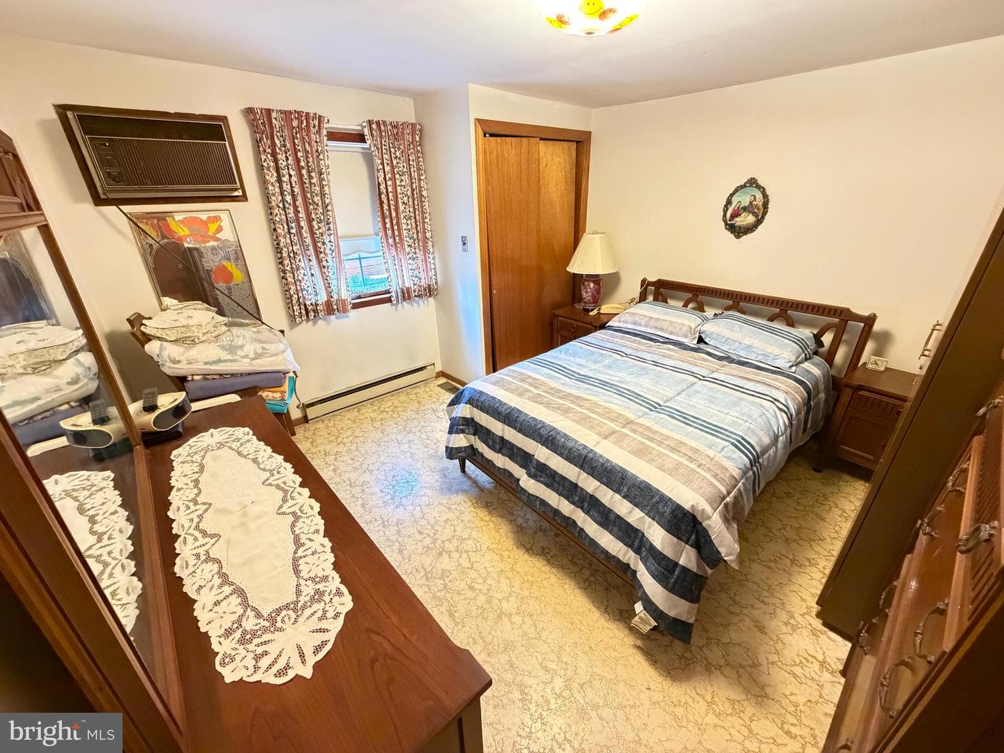 831 Moore Street photo 16