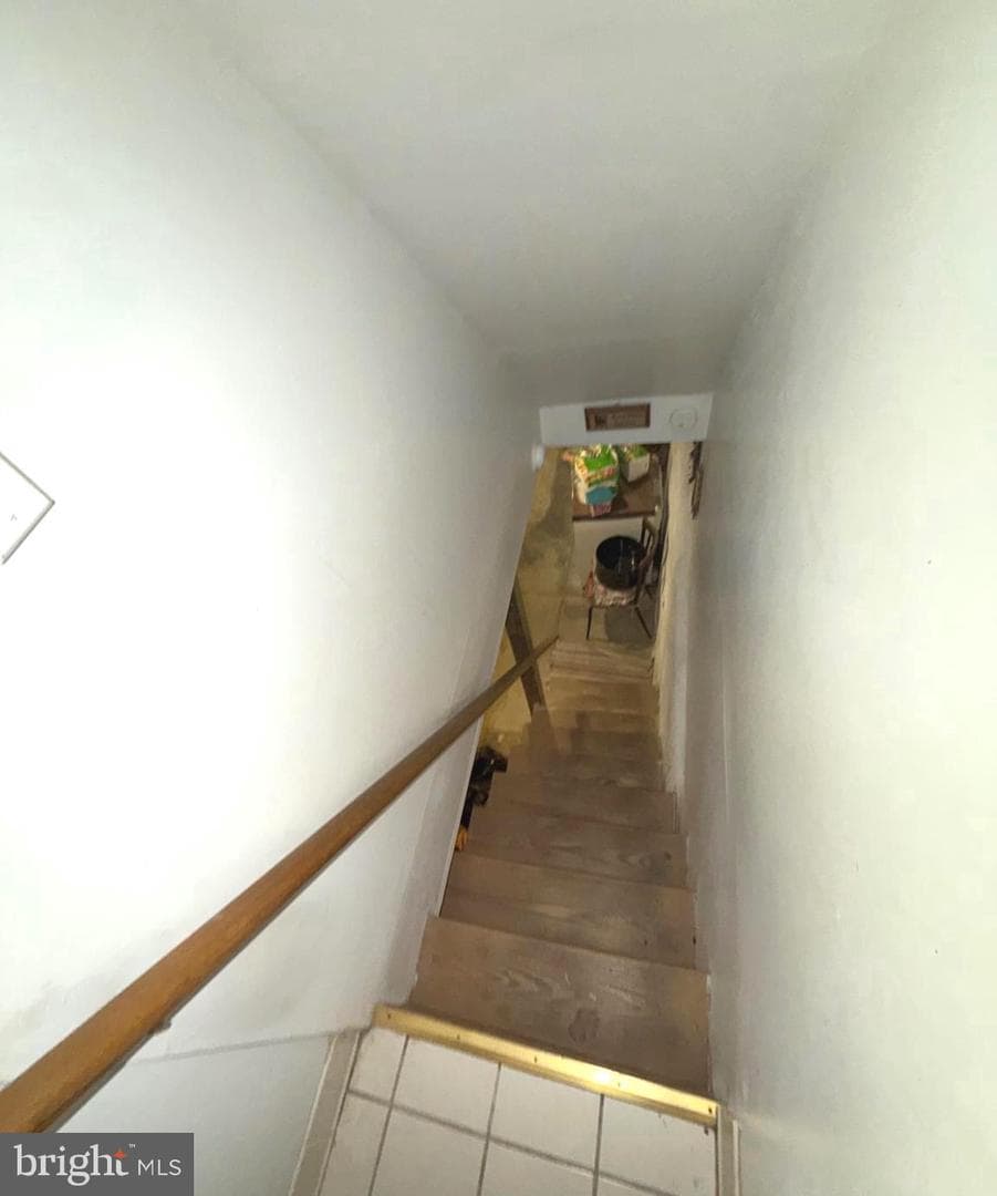 831 Moore Street photo 18