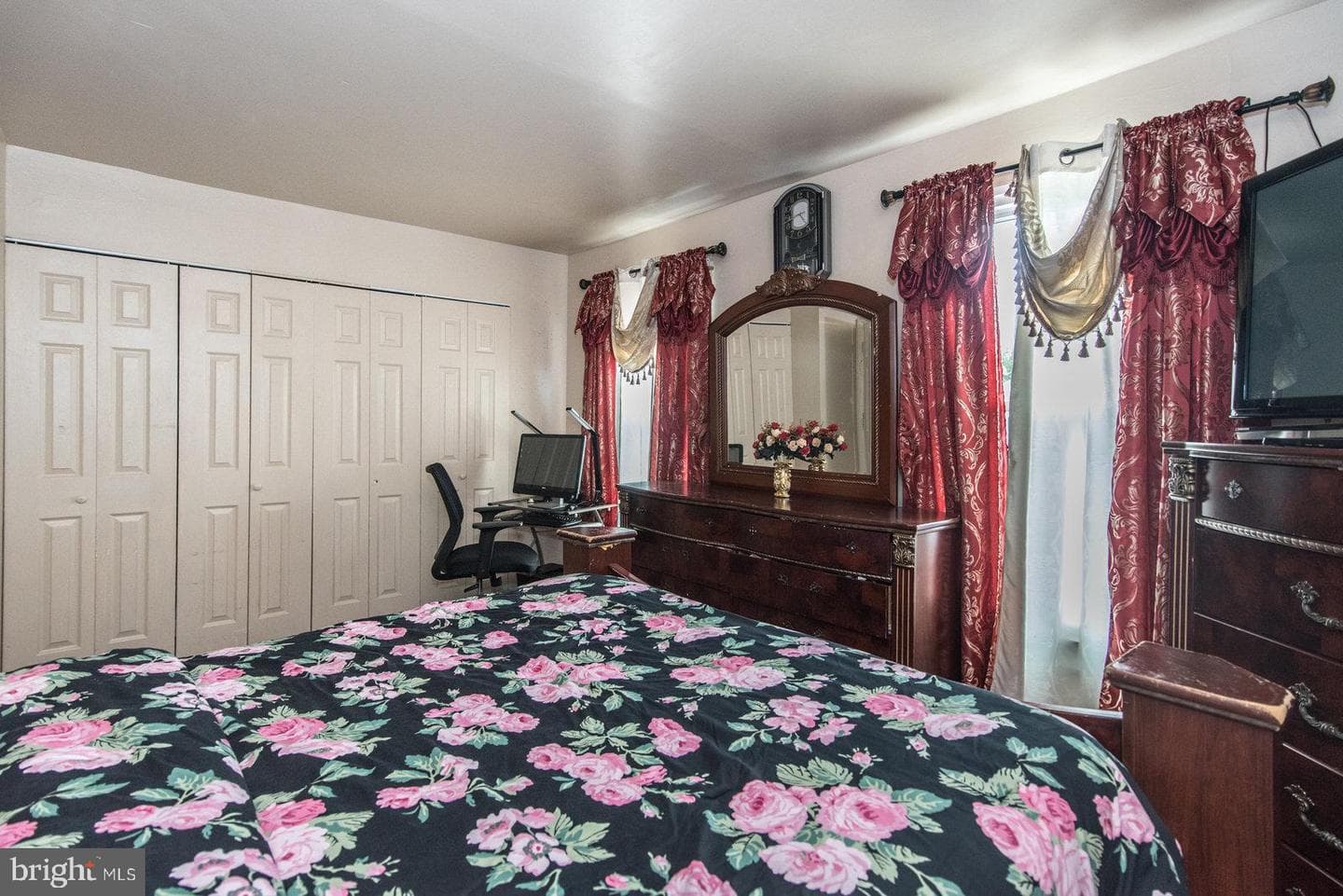 8023 Chelwynde Avenue photo 36
