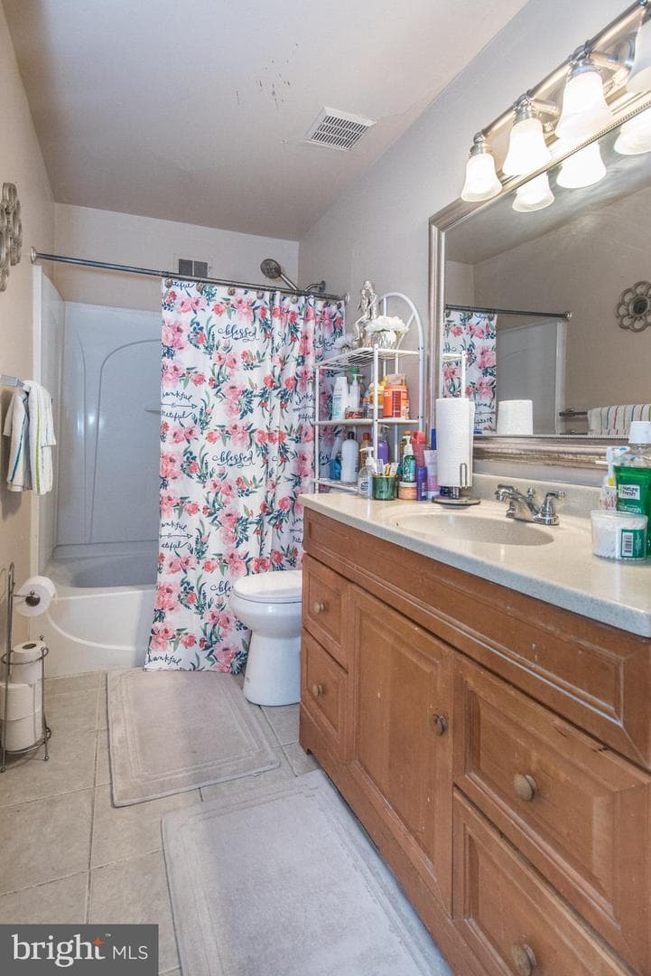 8023 Chelwynde Avenue photo 42