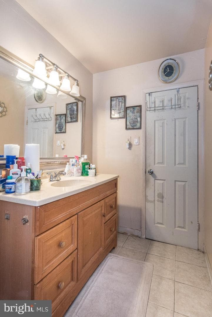 8023 Chelwynde Avenue photo 43