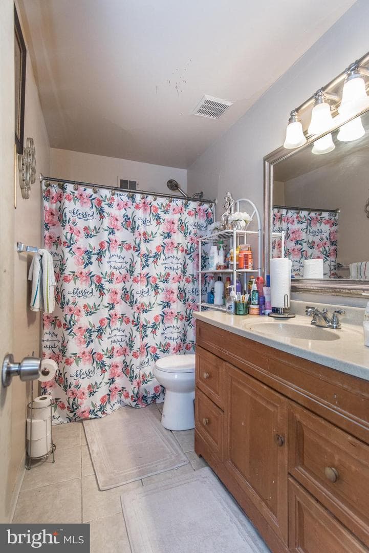 8023 Chelwynde Avenue photo 44