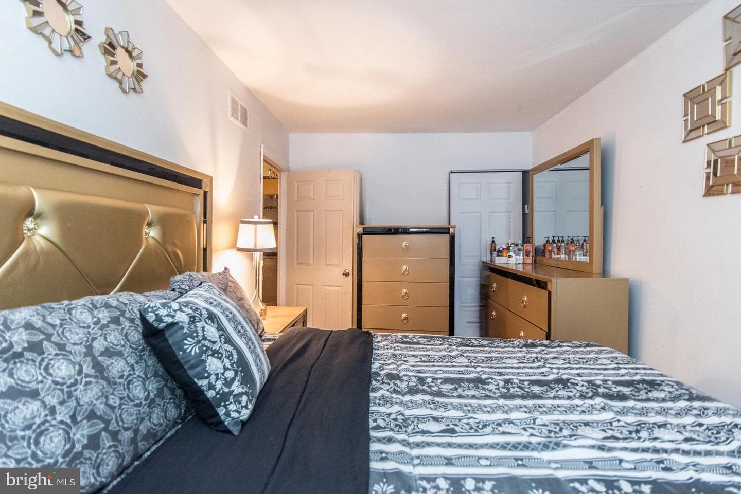 8023 Chelwynde Avenue photo 48