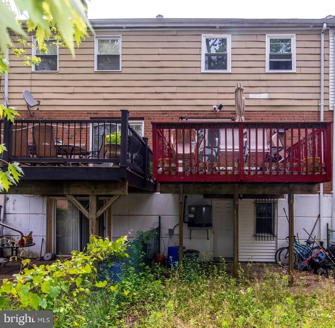 8023 Chelwynde Avenue photo 72