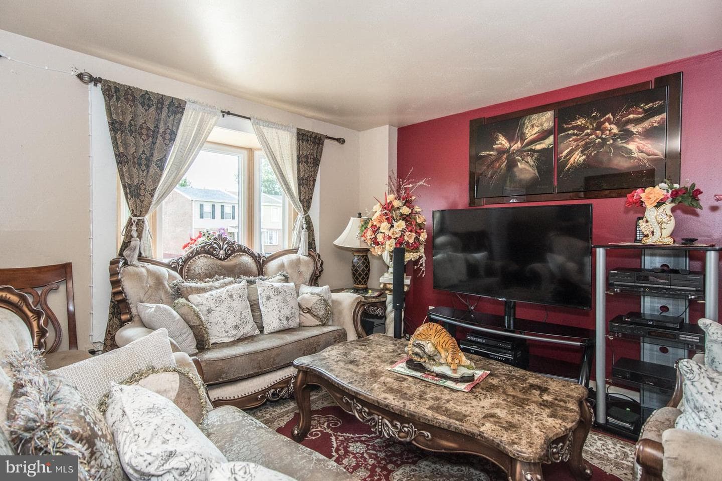 8023 Chelwynde Avenue photo 8