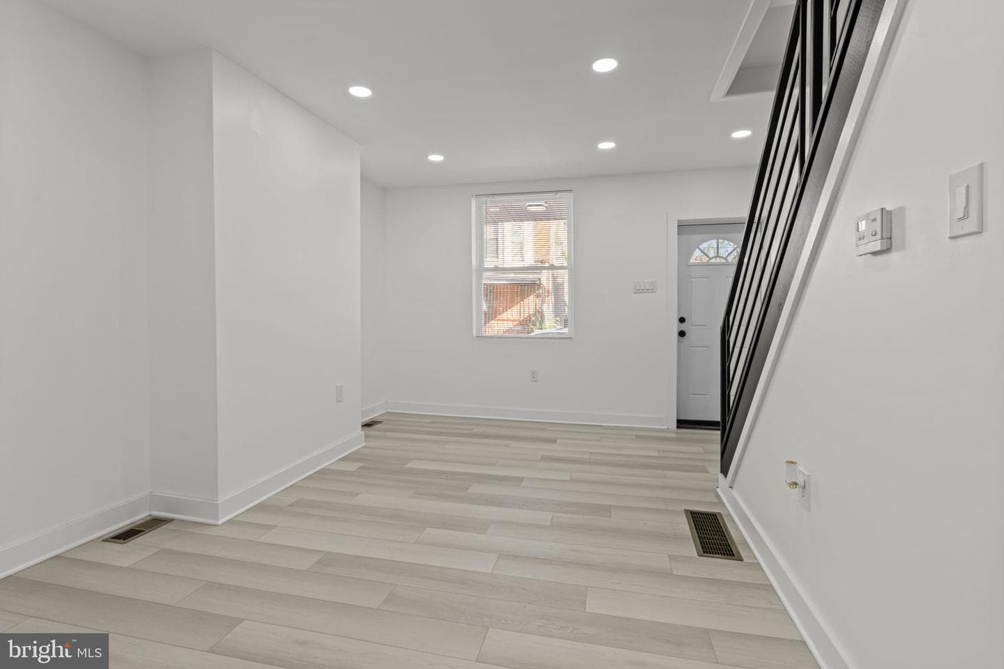 3422 Crystal Street photo 7