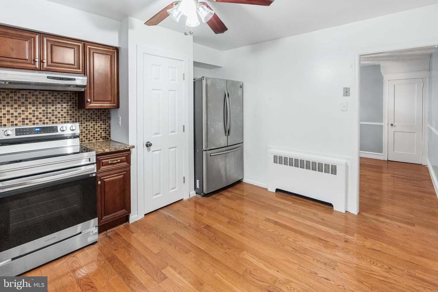 5242 D Street photo 12