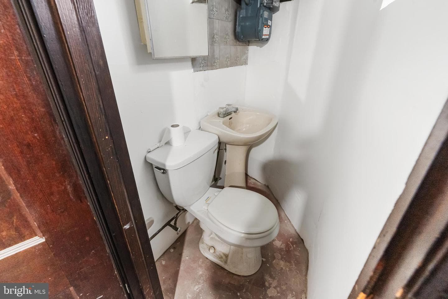 5242 D Street photo 29