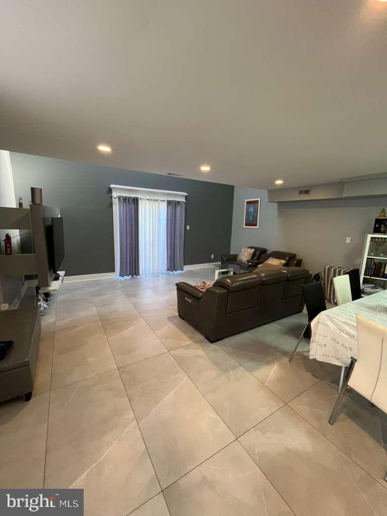 10215 Murty Lane photo 10