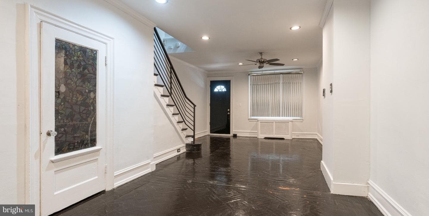 5630 Larchwood Avenue photo 4