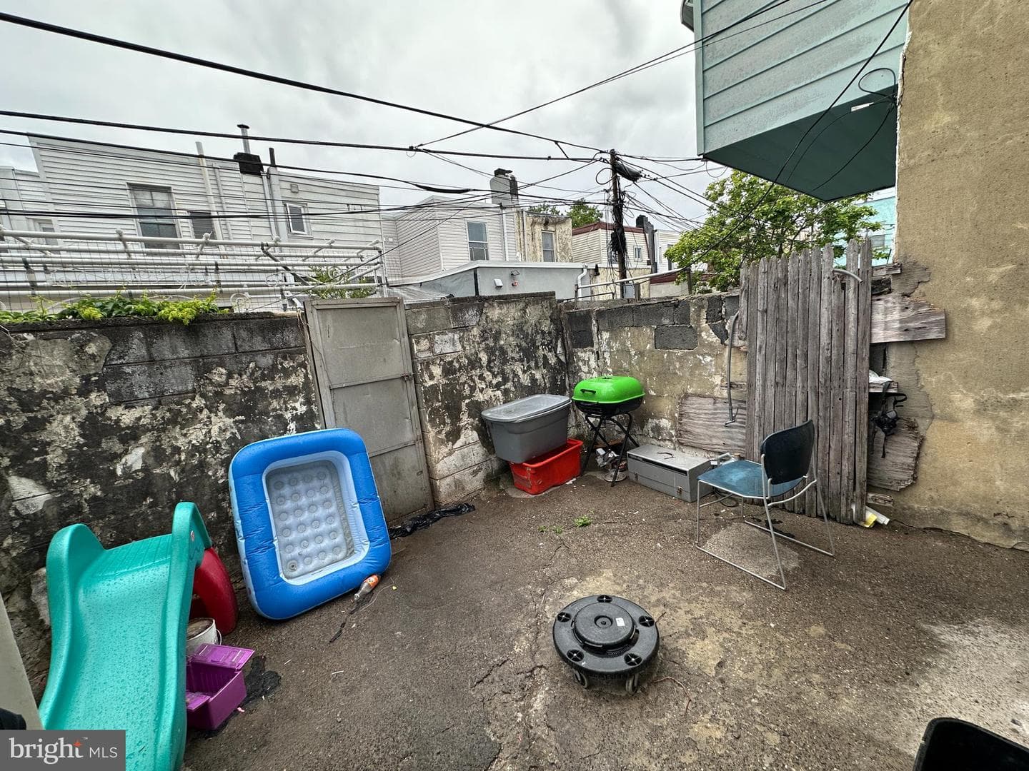 434 Daly Street photo 10