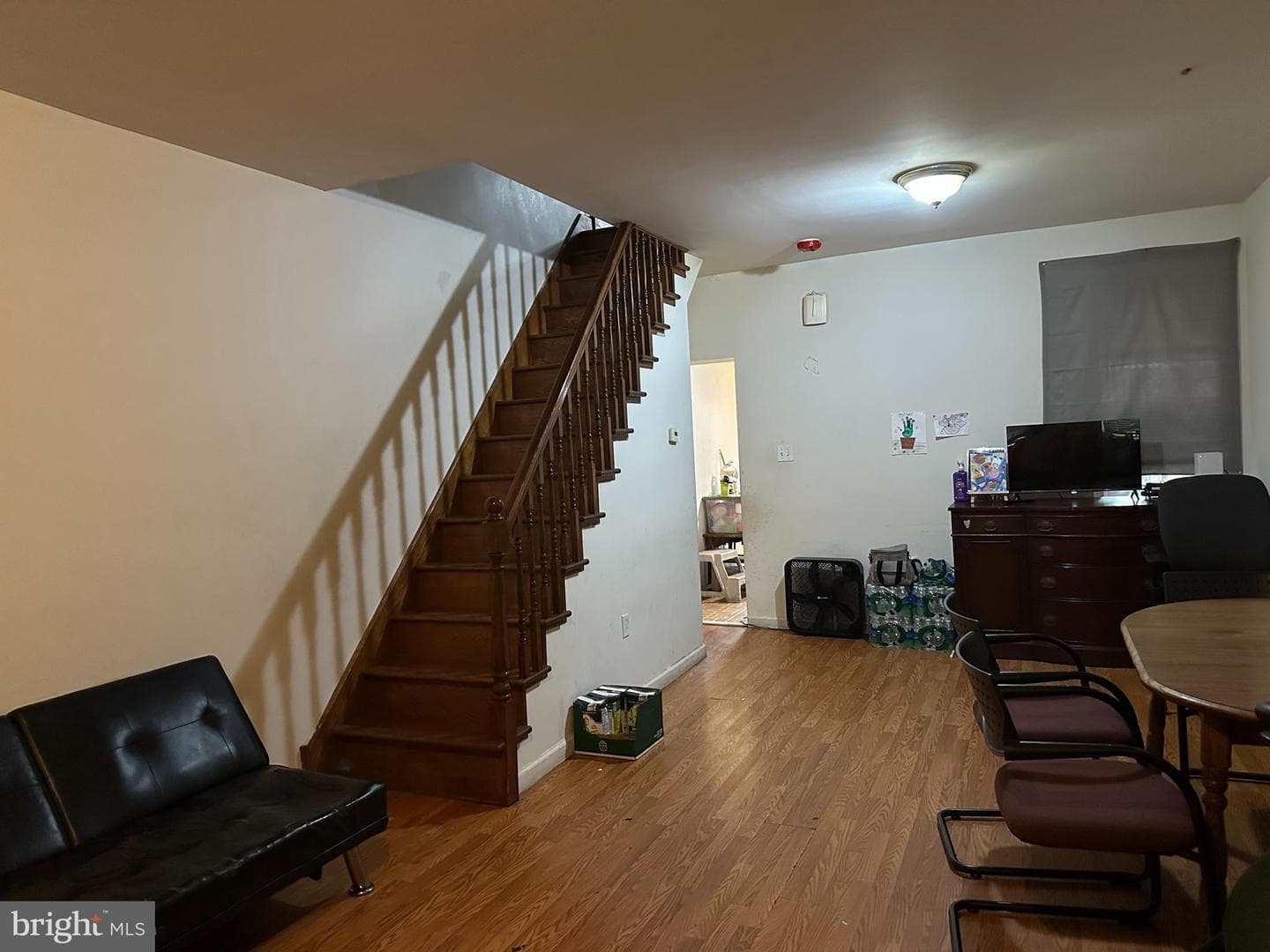 434 Daly Street photo 5
