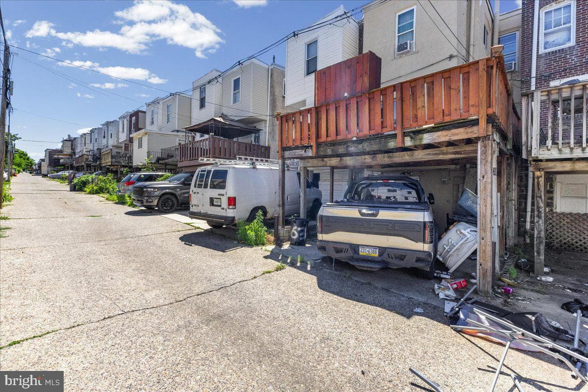 5635 Diamond Street, Philadelphia