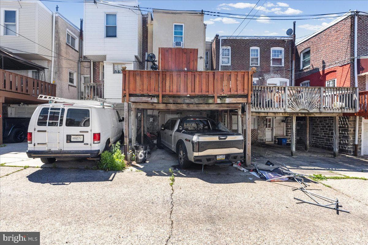 5635 Diamond Street photo 4