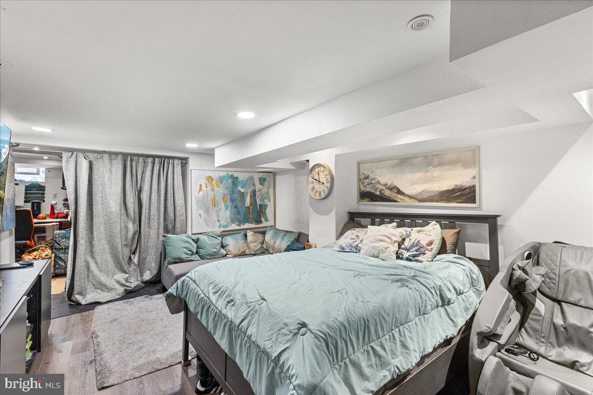 5635 Diamond Street photo 5