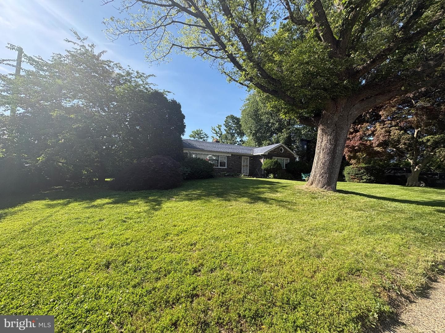 1021 E Vernon Road photo 15