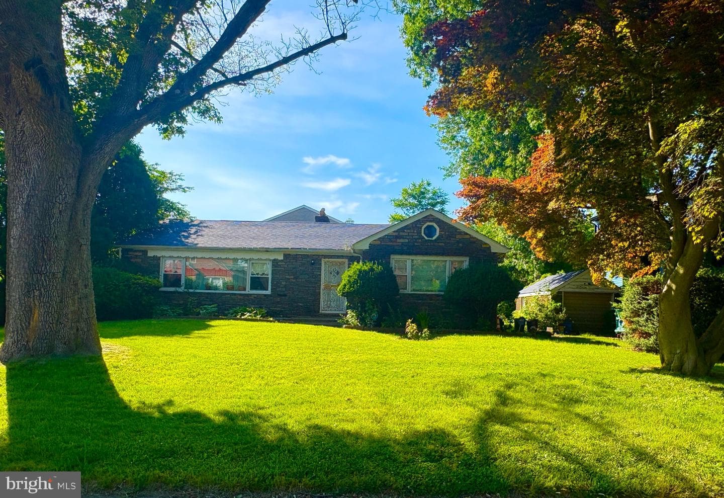 1021 E Vernon Road photo 18