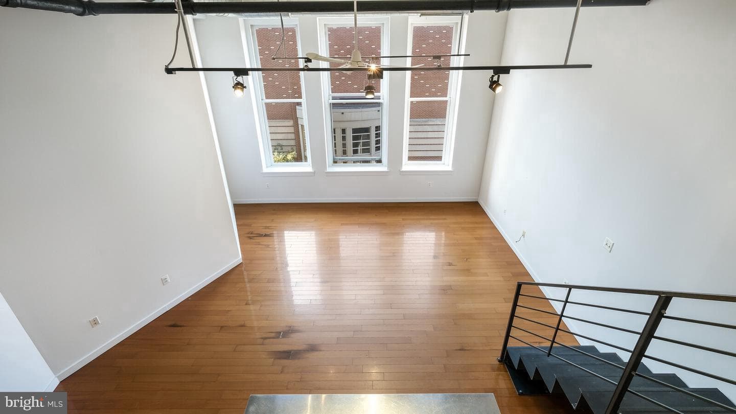 1027 Arch Street #407 photo 6