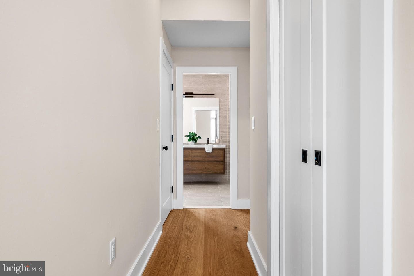 903 Emily Street photo 36