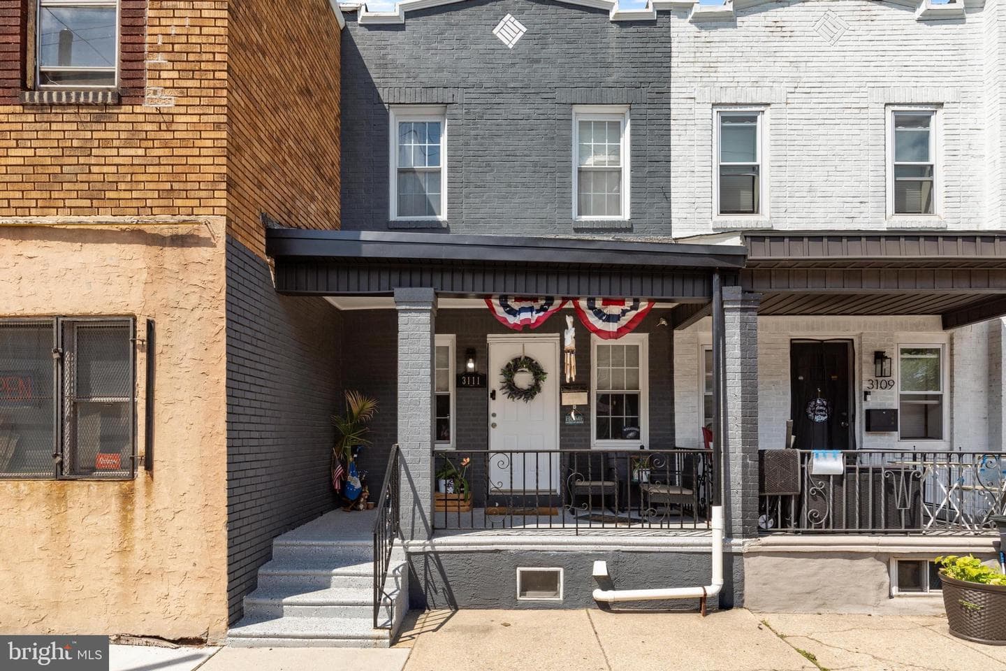 3111 Tasker Street photo 2