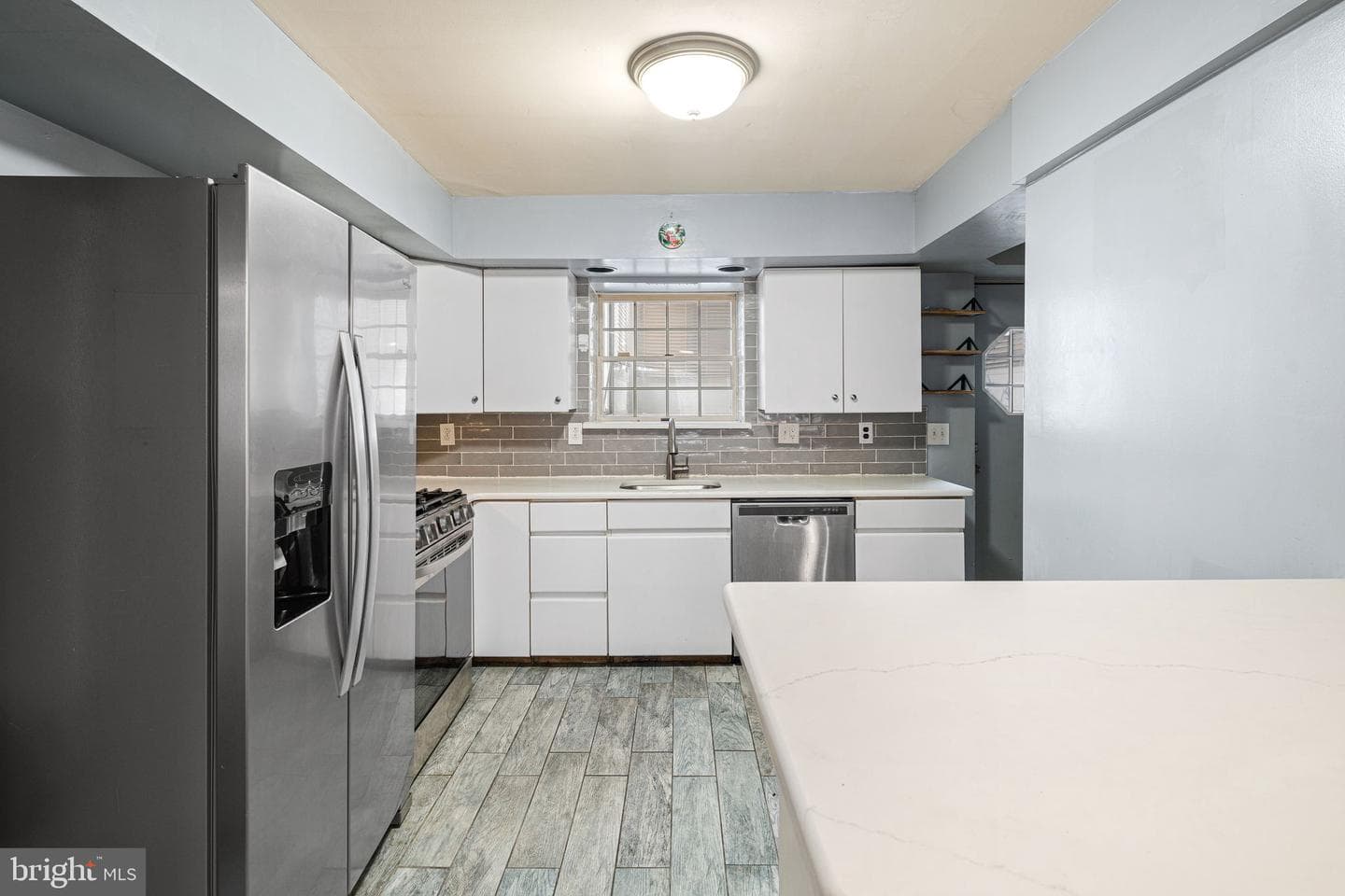 2812 S Franklin Street photo 5