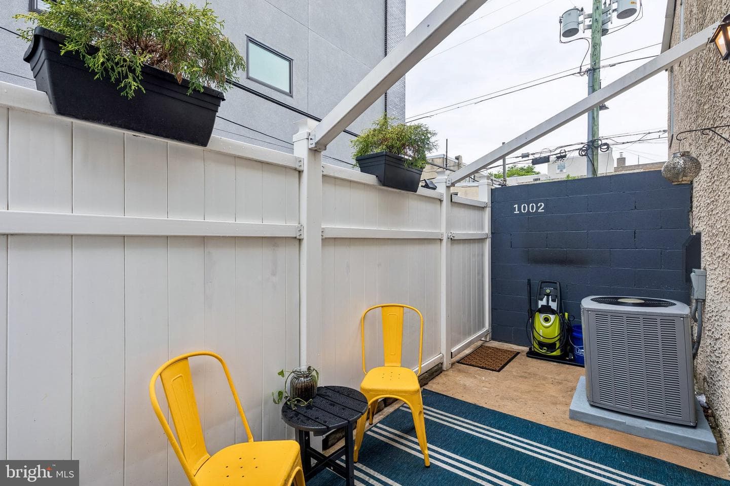 1002 S Chadwick Street photo 20