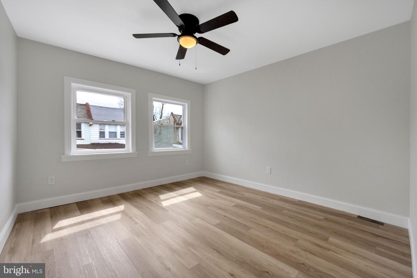 5507 Beaumont Street photo 22