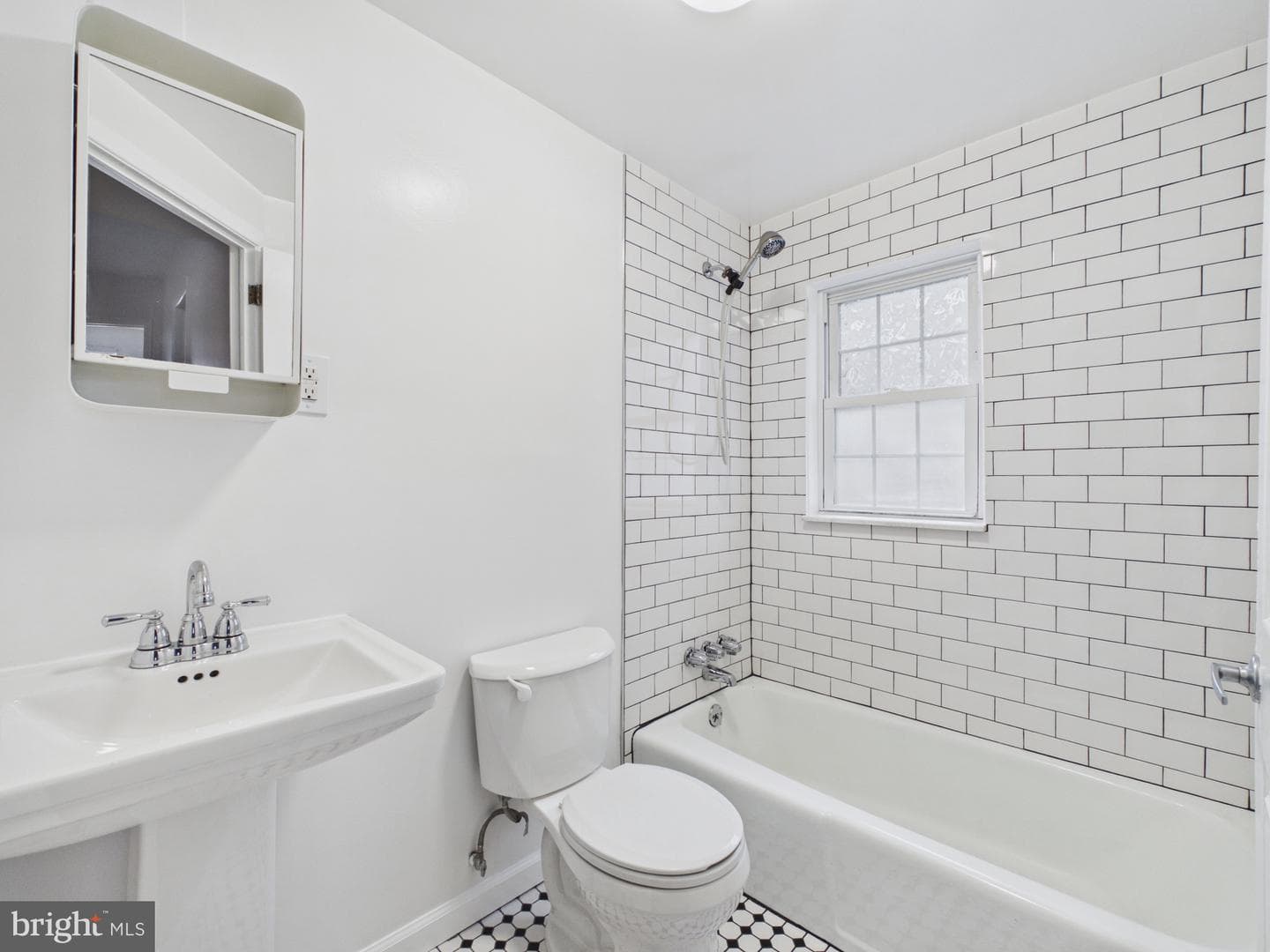 533 N 33rd Street photo 12