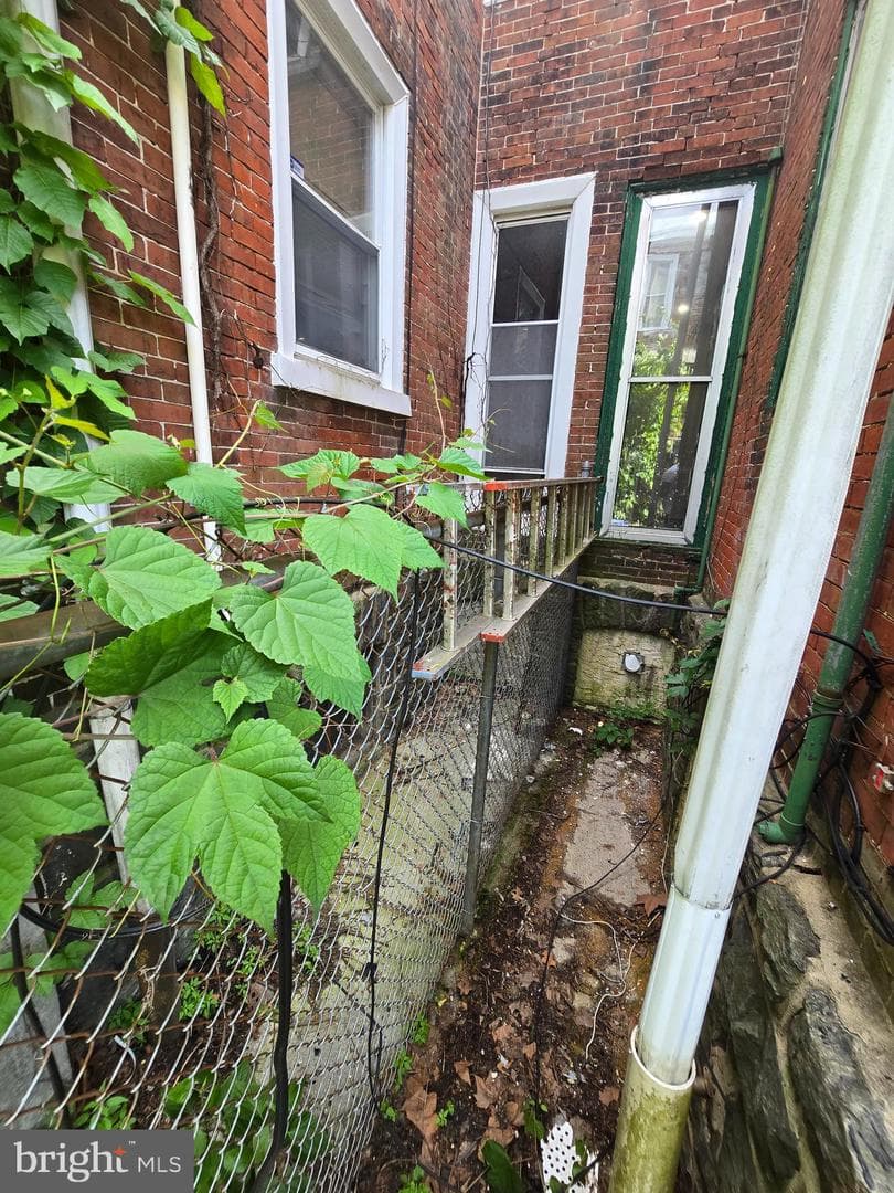 5847 Ellsworth Street photo 16