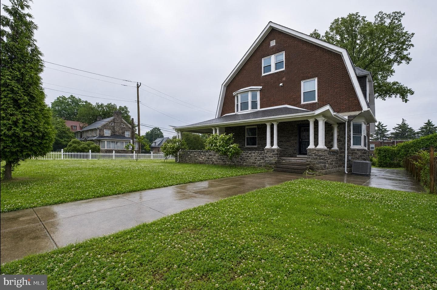 5900 Woodbine Avenue photo 74